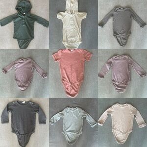 Bundle of 14 Kate Quinn Onesies solid color, organic cotton 12-18 and 18-24 mix